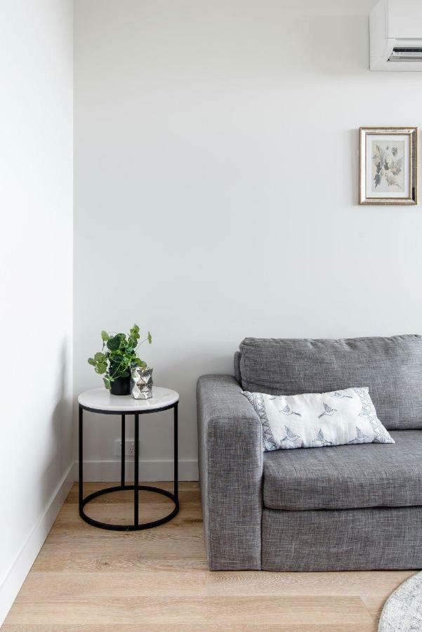 2 Bedrooms Apartment Doncaster Exterior photo