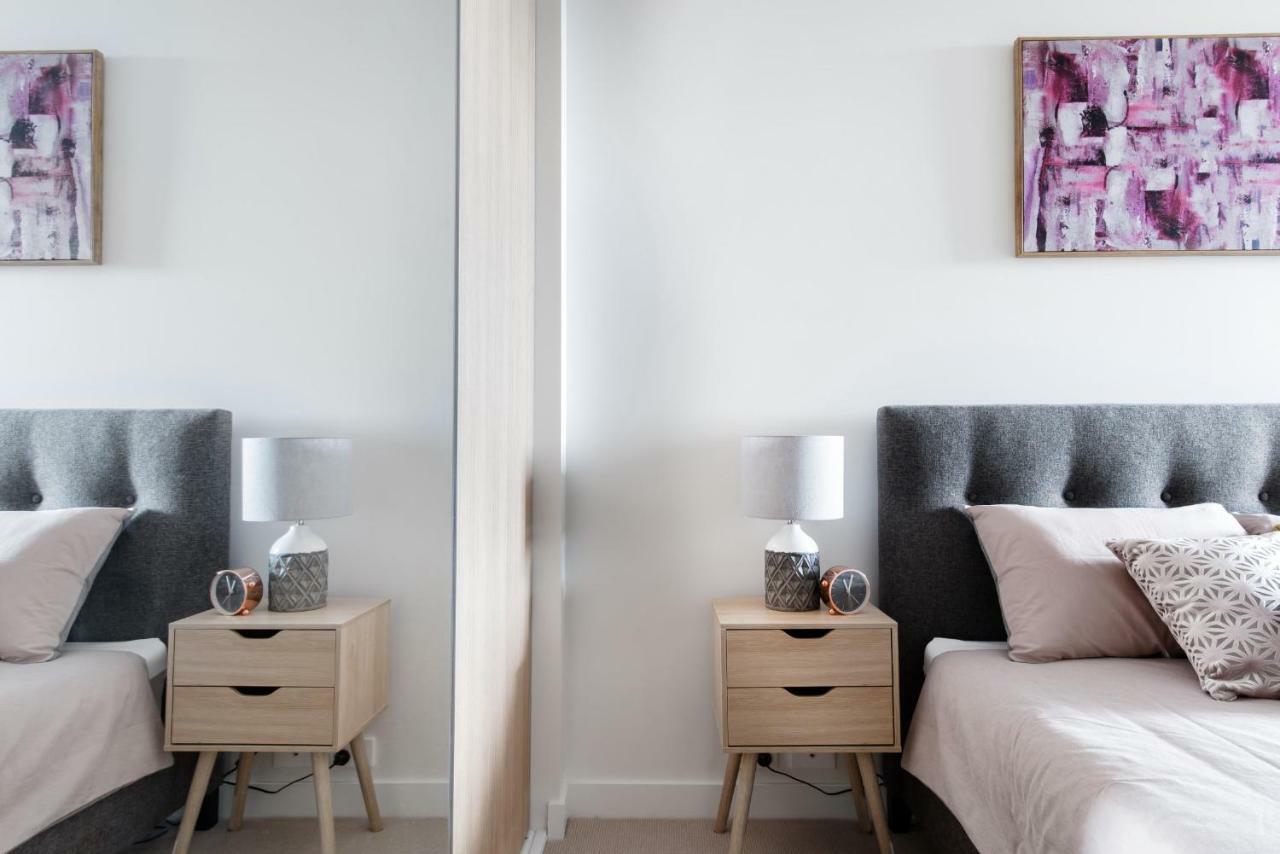 2 Bedrooms Apartment Doncaster Exterior photo